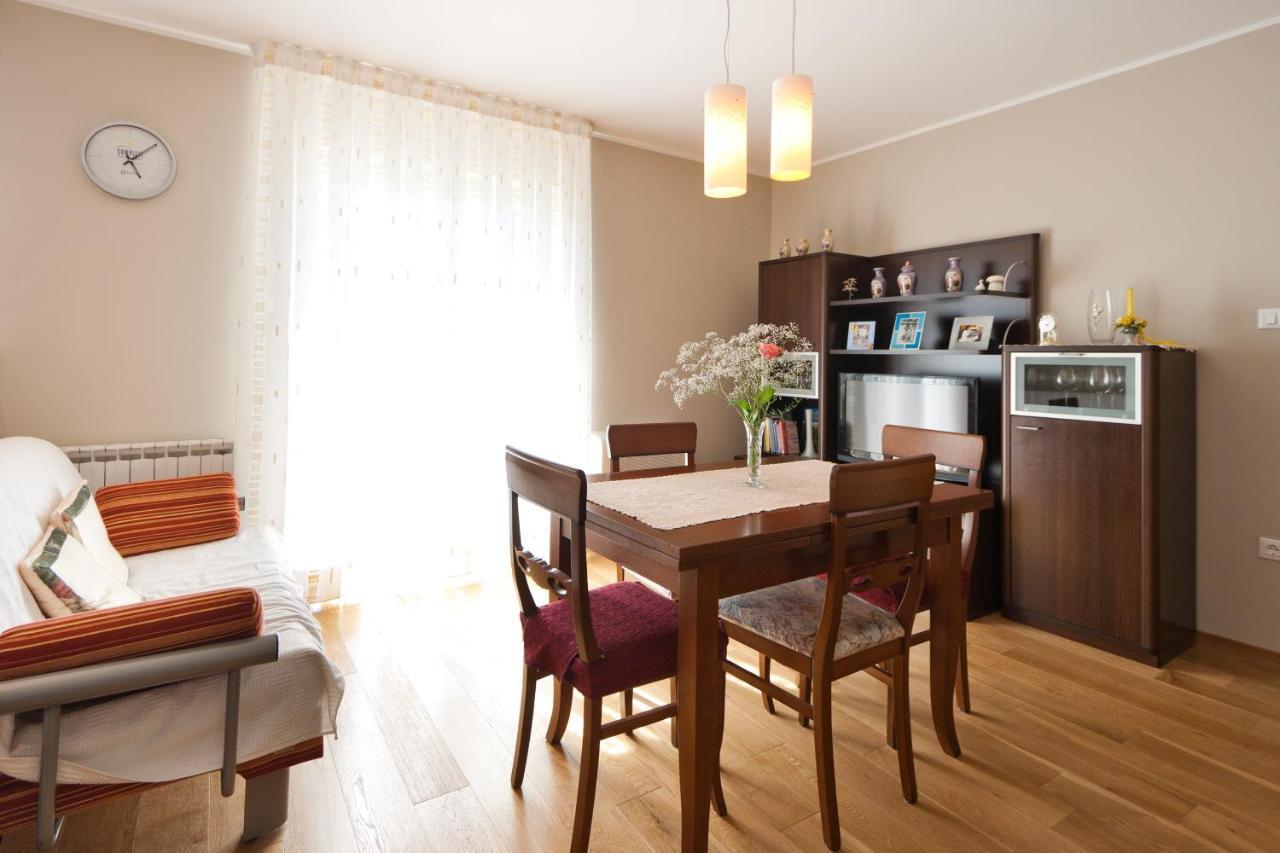 Apartments Silvia 波雷奇 外观 照片